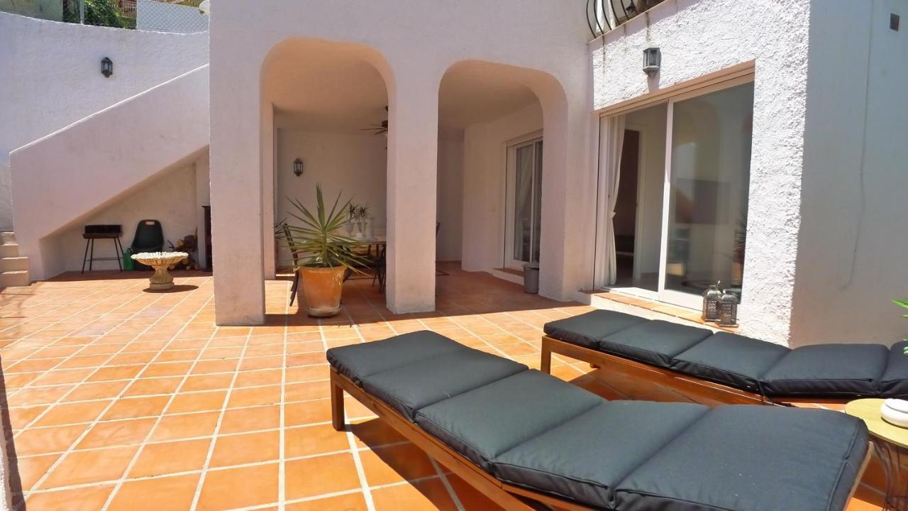 R1262 Betina Villa *